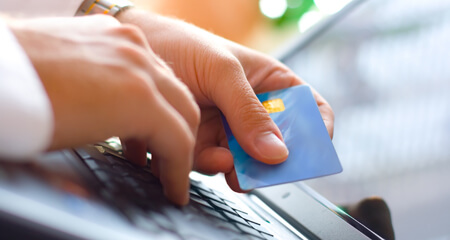 海外ではクレジットカードが主流!?その理由は
